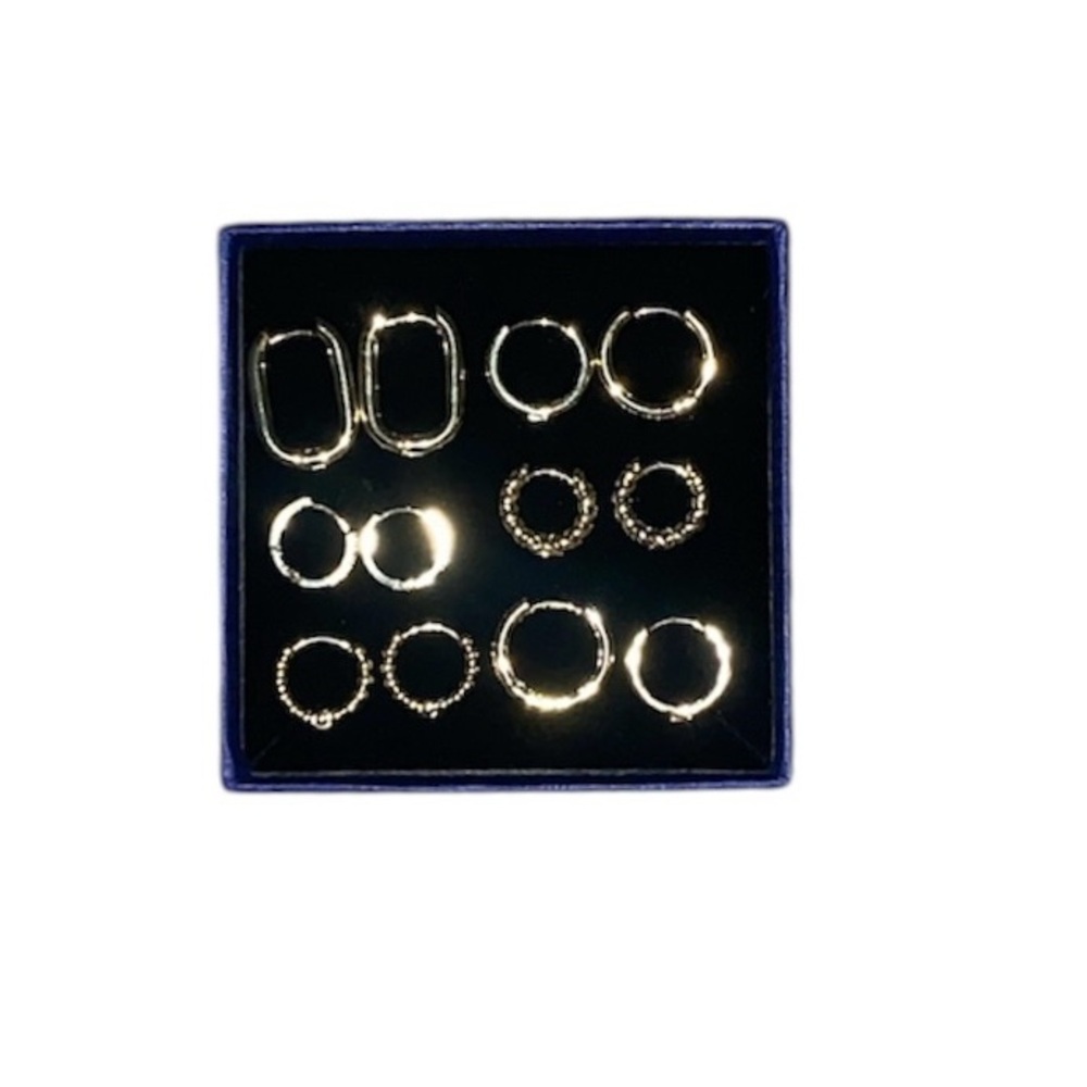 NWT Gold Hoop Earrings 6‎ pairs